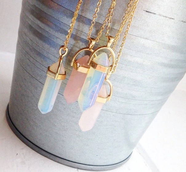 Damhalsband med kristall J92