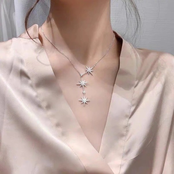 Damhalsband med stjärnor D586