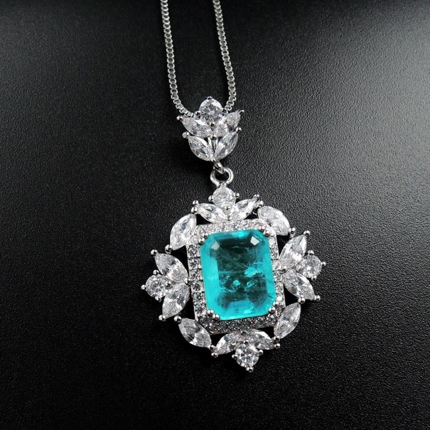 Damhalsband med turmalin 1