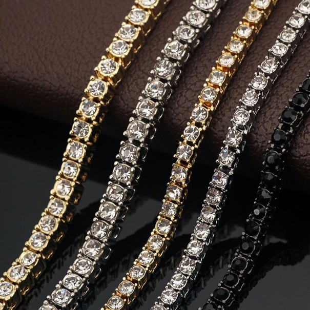 Damhalsband med zirkoner