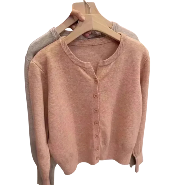 Damsk cardigan i polyester med V-ringning Enfärgad elegant tröja med knappar och lång ärm Universell storlek rosa