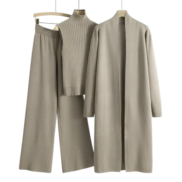 Damsk kostym med byxor, linne med hög krage och O-ringning, lång kappa, universell storlek, enfärgad, polyester, viskos brun