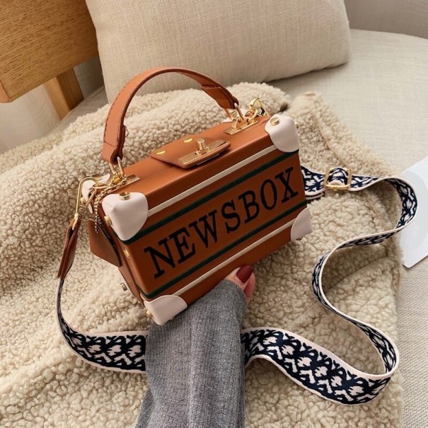 Dámska crossbody kabelka M1355 hnedá