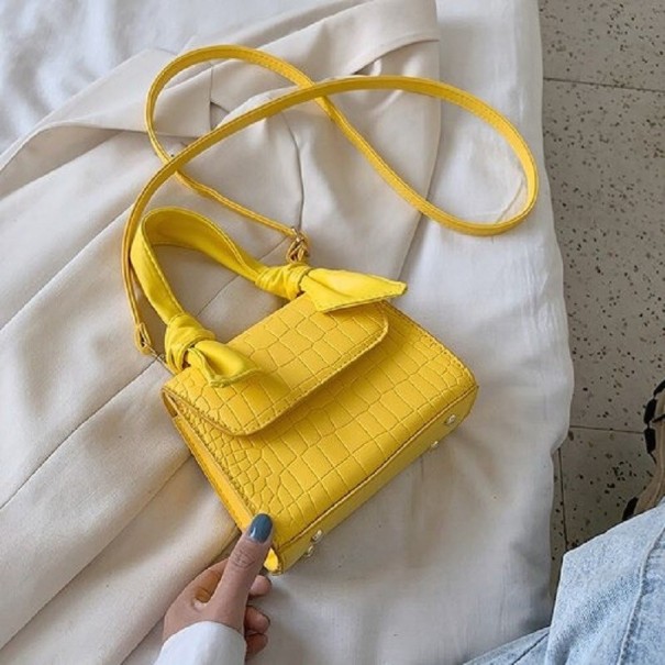 Dámská crossbody kabelka M1765 tmavě žlutá