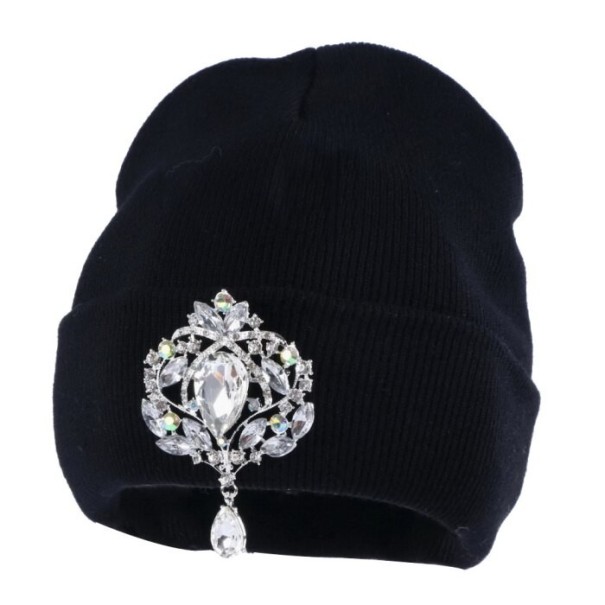 Damska czapka zimowa z dekoracją czarny