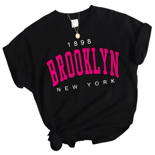 Damska koszulka z nadrukiem Brooklyn New York 1898 Krótki rękaw Luźny krój Modny, swobodny styl Miękki i wygodny materiał do noszenia na co dzień czarny S