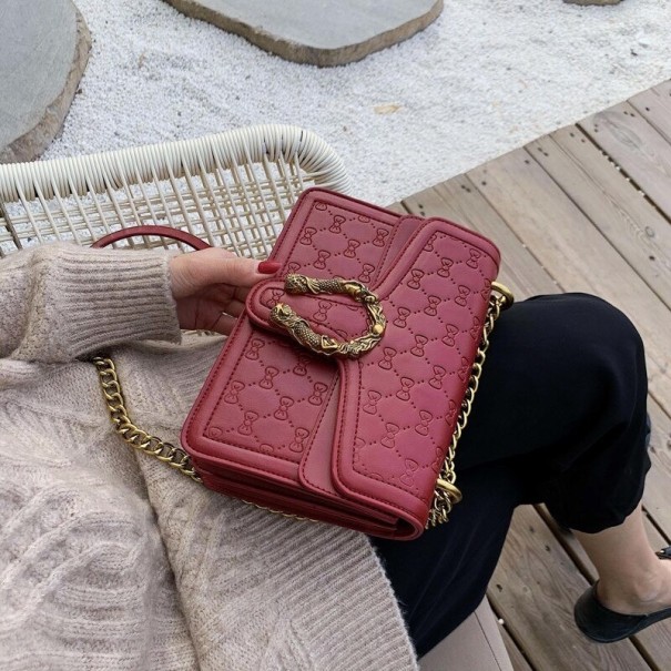 Dámská kožená crossbody kabelka M752 vínová S
