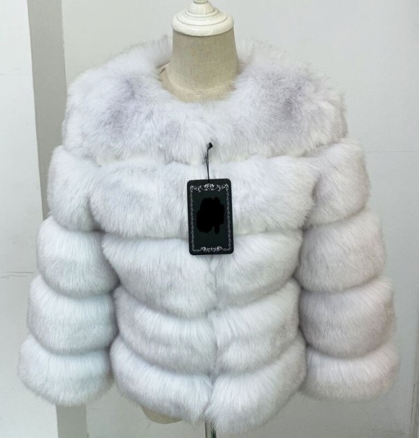 Damska kurtka zimowa wykonana ze sztucznego futra jasnoszary S