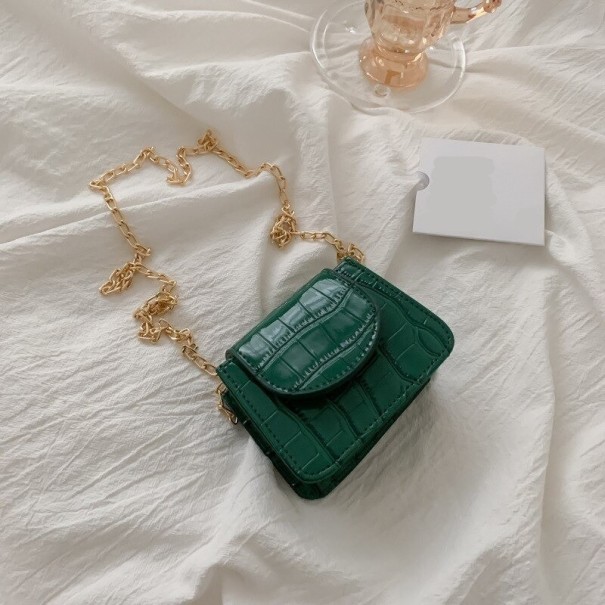 Dámska mini kabelka so vzorom hadej kože tmavo zelená
