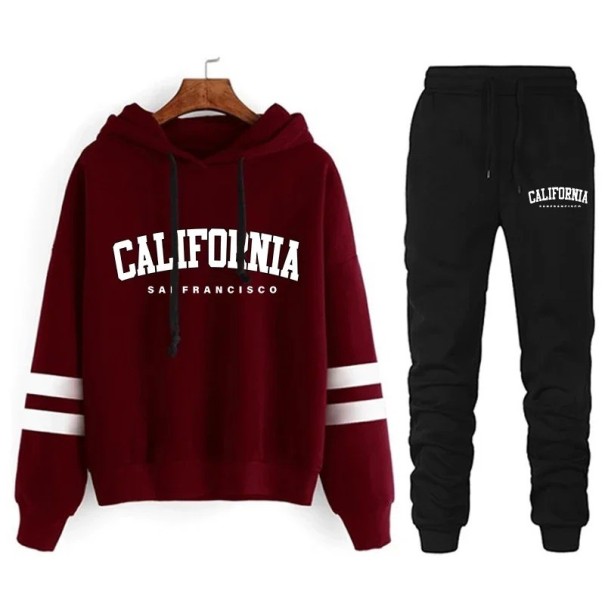 Dámská souprava s nápisy California, tepláky, mikina s kapucí, polyester vínová XL