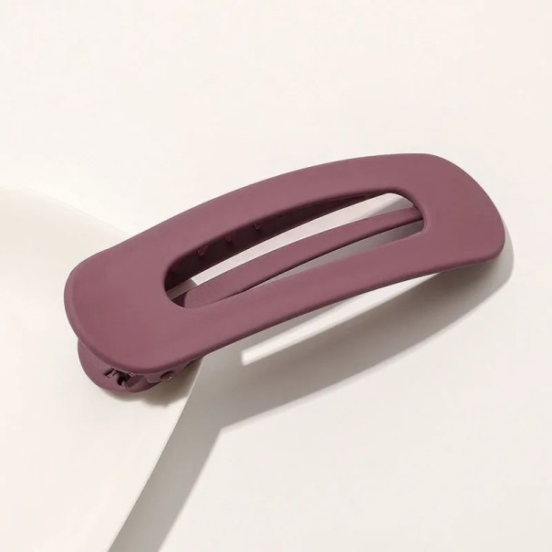 Dámská velká spona do vlasů 11 × 3,3 cm Matný design Protiskluzová se zoubky Plastová BB sponka Různé barvy starorůžová
