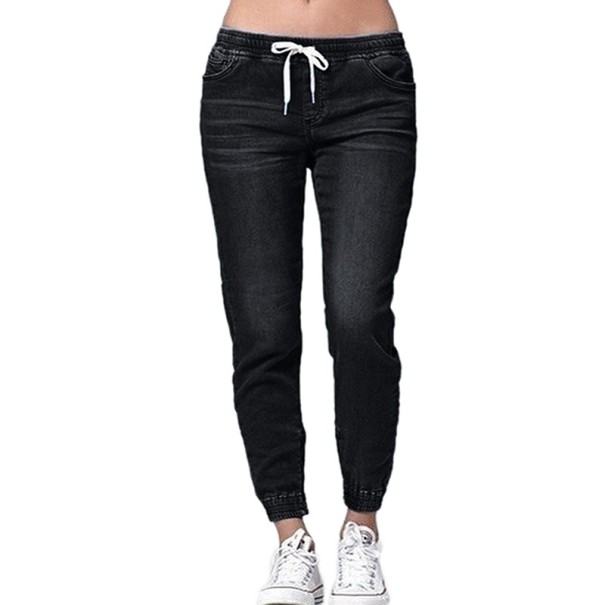 Dámske džínsy s gumou v páse čierna 4XL