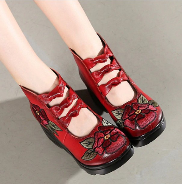 Dámské kotníkové boty s květinami A658 červená 38