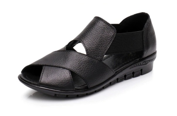 Dámske kožené sandále A690 čierna 37