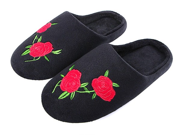 Dámské plyšové pantofle s potiskem růží černá 36