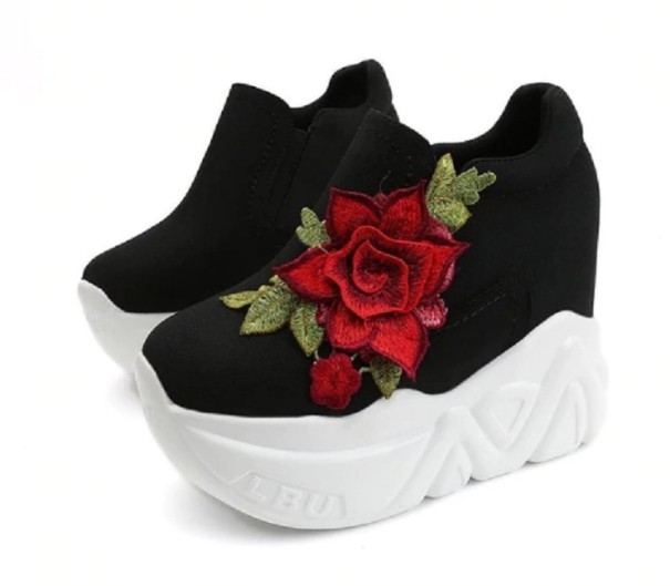 Dámské sneakers s květinou J1768 černá 38