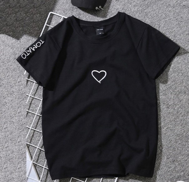 Dámske tričko s potlačou srdca B389 čierna S