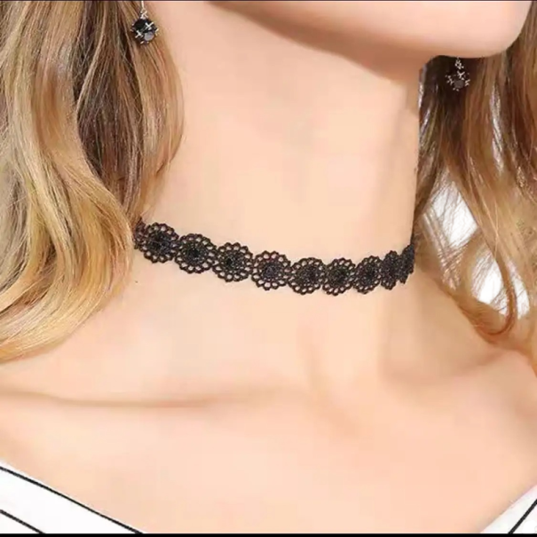 Damski koronkowy choker z kwiatowym motywem zapięcie naszyjnik ze stali nierdzewnej i stopu cynku czarny dodatek na szyję 1