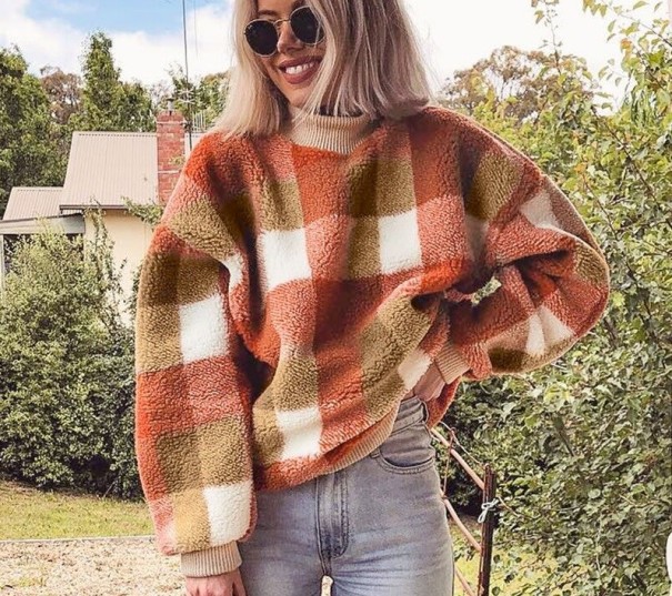 Damski sweter w kratkę M 1