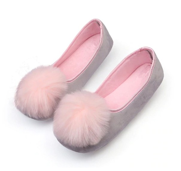 Damskie kapcie z pomponem szary 37
