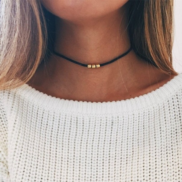 Dámský choker náhrdelník s kuličkami zlatá