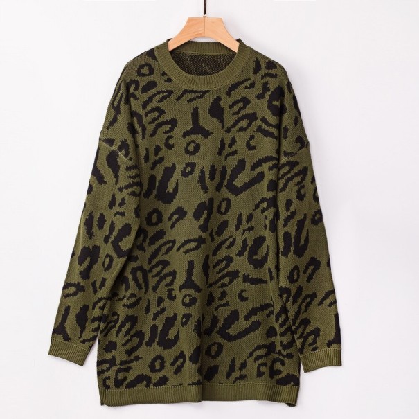 Dámsky dlhý sveter s leopardím vzorom armádny zelená S