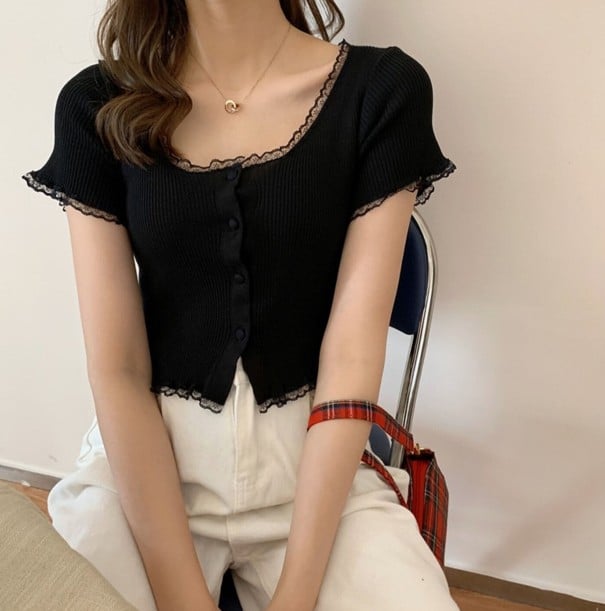 Dámský pletený crop top s knoflíky černá