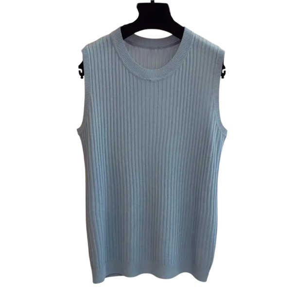Dámský pletený top bez rukávů Elegantní žebrovaný úplet Lehký měkký materiál Kulatý výstřih Volnější střih Stylový letní outfit modrá