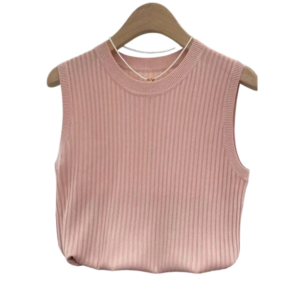 Dámský pletený top bez rukávů Elegantní žebrovaný úplet Lehký měkký materiál Kulatý výstřih Volnější střih Stylový letní outfit růžová
