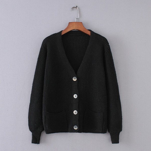Dámský volný svetr s kapsami a knoflíky černá
