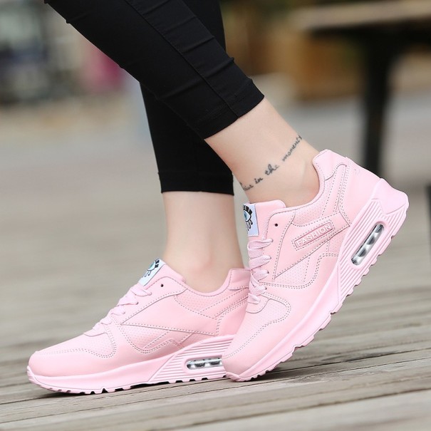 Damsneakers med ögontryck J830