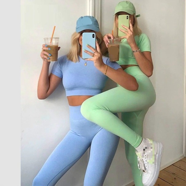 Damtopp och leggings