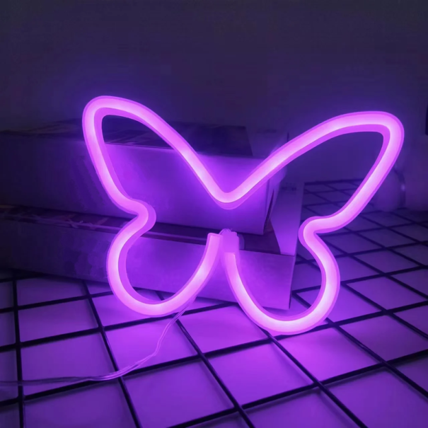 Decoração de parede LED neon em forma de borboleta 22,5 x 17 cm Decoração luminosa para a parede Alimentação USB ou 3x pilhas AA Quarto de crianças Quarto roxo