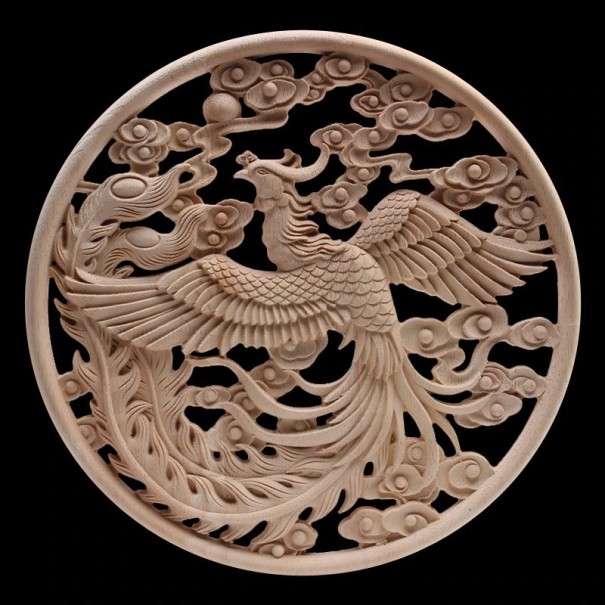 Decorazione in legno intagliata 15 cm