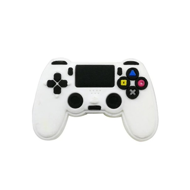 Dekorace na crocsy herní ovladač 3–4 cm PVC ozdoba na boty s detailním motivem gamepadu pro personalizaci obuvi bílá
