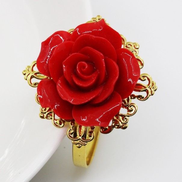 Dekoratív szalvétagyűrűk rózsákkal 5 db 1