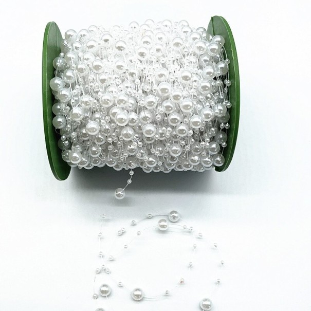 Dekoratívna reťaz korálky 4,57 m biela