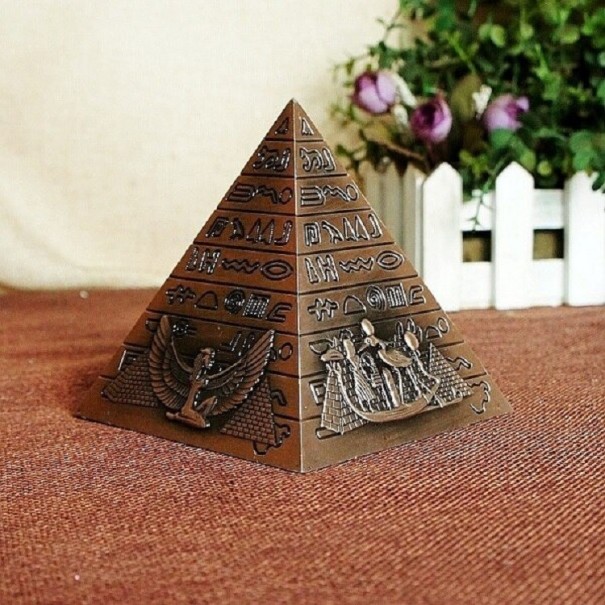 Dekorativní kovová pyramida bronzová