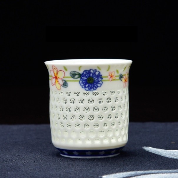 Dekoreret porcelænskrus 3