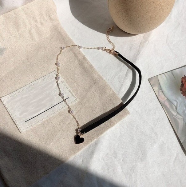 Delicado collar de perlas para mujer 4