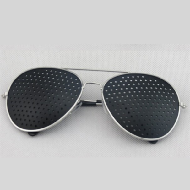 Děrované brýle pro zlepšení zraku 1