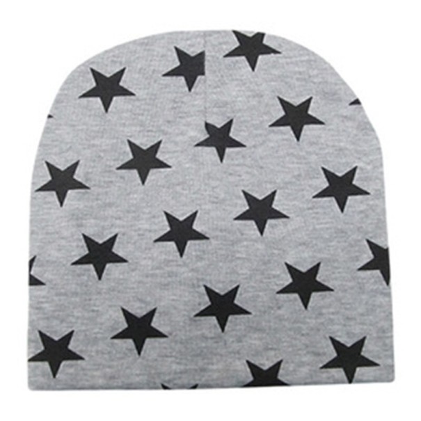 Dětská čepice s hvězdami šedá