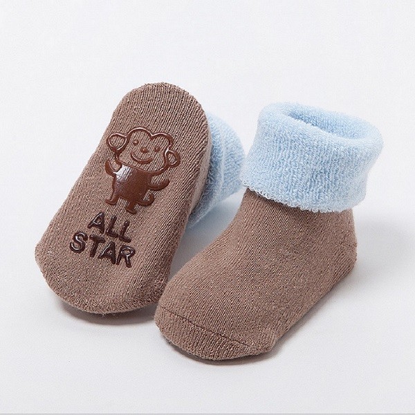 Detské protišmykové ponožky A1496 hnedá 12-18 mesiacov
