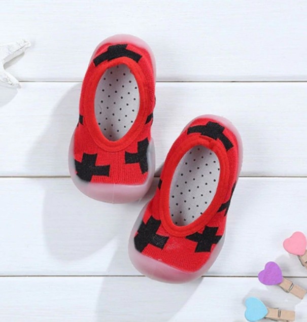 Detské strečové papuče s krížikom červená 20