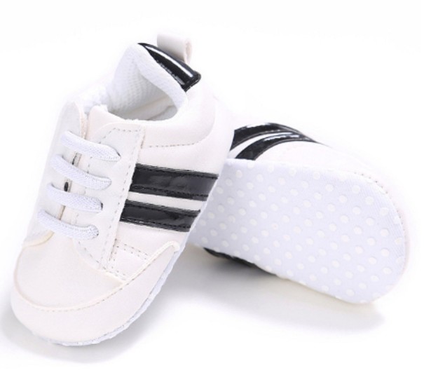 Detské topánočky tenisky čierna 12-18 mesiacov