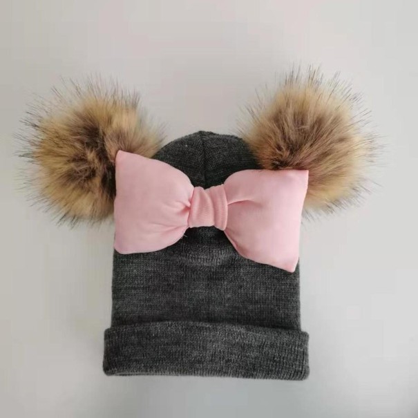 Dievčenská zimná čiapka s brmbolcami 6