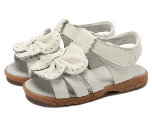 Dievčenské kožené sandále 25