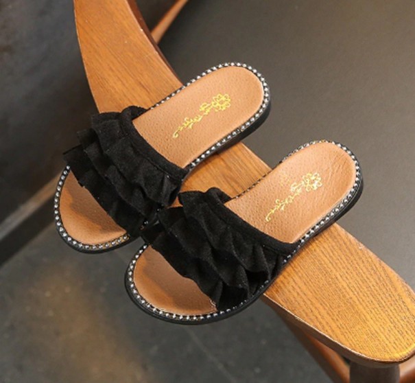 Dievčenské papuče A2584 čierna 28