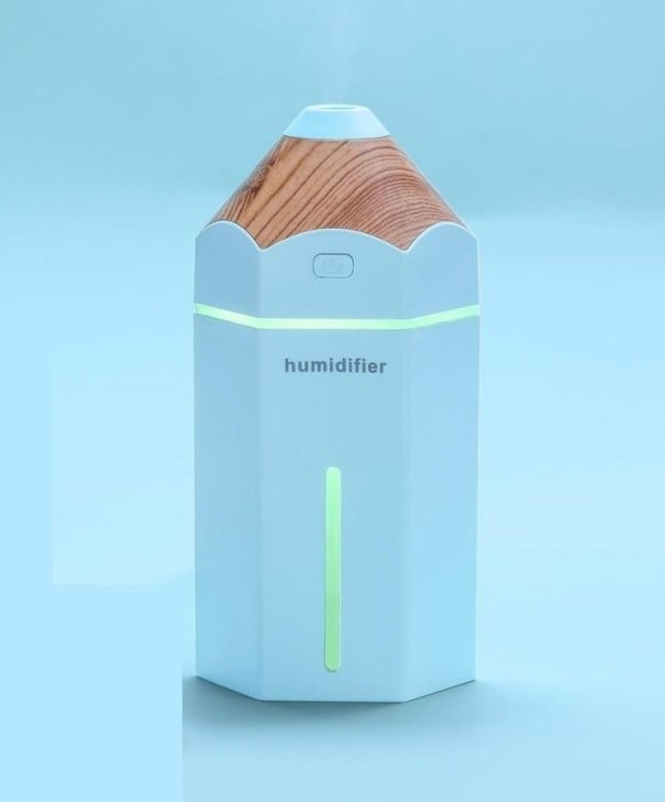 Diffusore di aromi a forma di matita con retroilluminazione Serbatoio 230 ml Tempo di funzionamento fino a 10 ore Alimentazione tramite USB azzurro