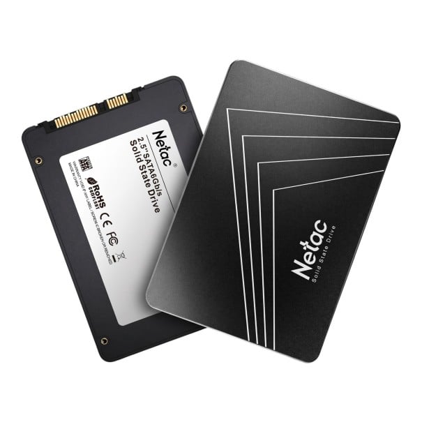 Disco SSD interno 4 TB in formato 2,5" 100 x 70 mm con interfaccia SATA 6 Gb/s e memoria 3D NAND in colore nero per PC, notebook e server 1